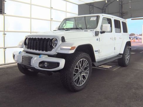 Used 2024 Jeep Wrangler High Altitude image 2