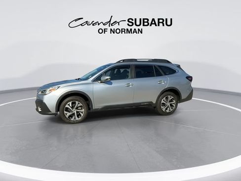 Used 2022 Subaru Outback Limited w/ Tech Package 2 AWD/4WD image 5