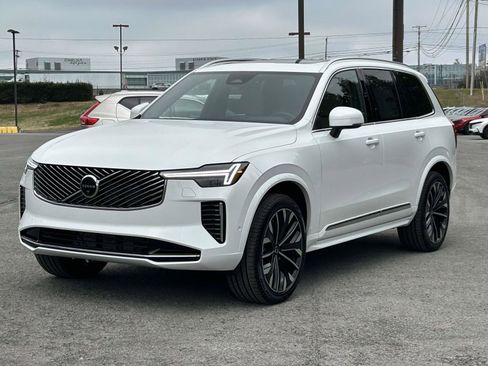 New 2026 Volvo XC90 B6 Plus w/ Protection Package Premier image 7