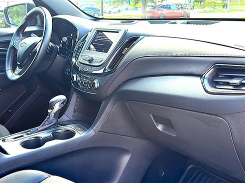 Used 2023 Chevrolet Equinox RS FWD image 22