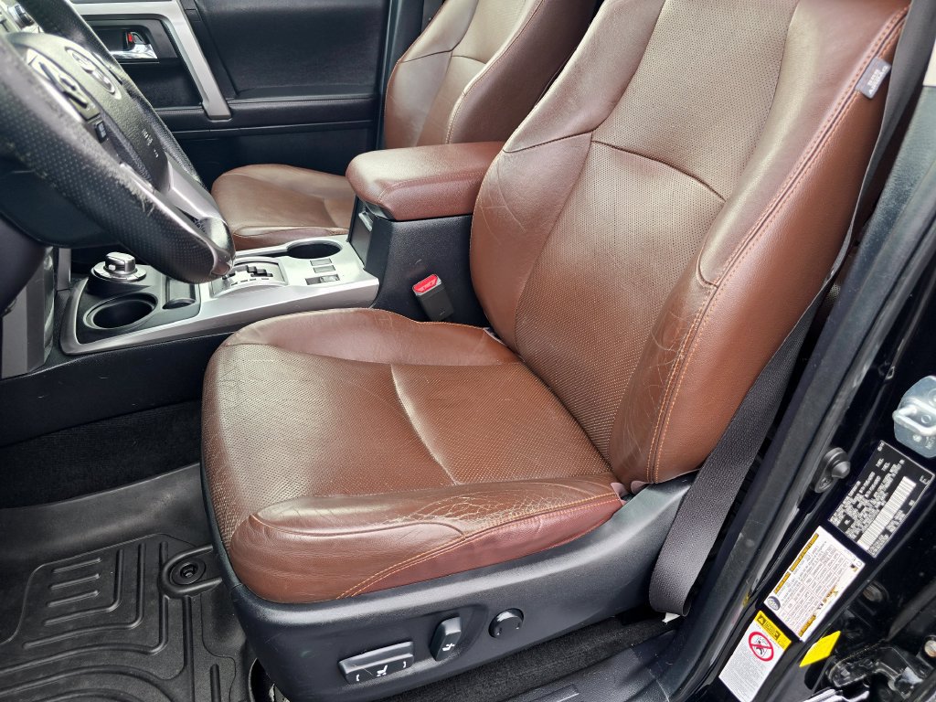 Used 2014 Toyota 4Runner Limited AWD/4WD image 17