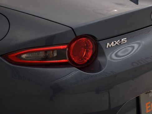 Used 2016 MAZDA MX-5 Miata Grand Touring image 12