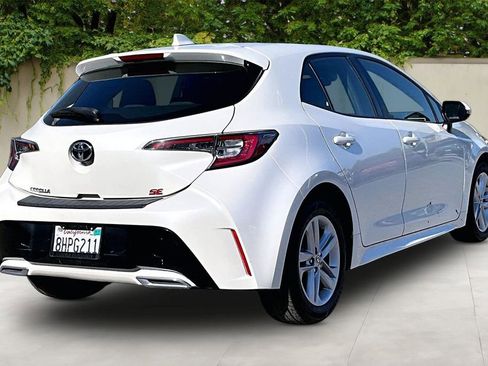 Certified 2019 Toyota Corolla SE w/ Carpet Mat Package FWD image 5
