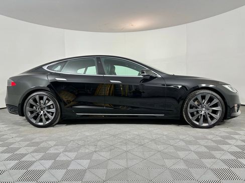 Used 2020 Tesla Model S Long Range Plus image 29