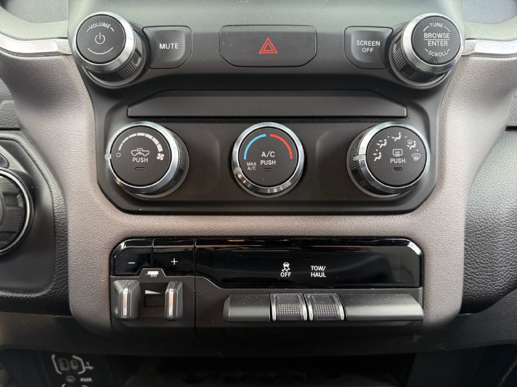 Used 2024 RAM 2500 Big Horn w/ Bed Utility Group AWD/4WD image 29