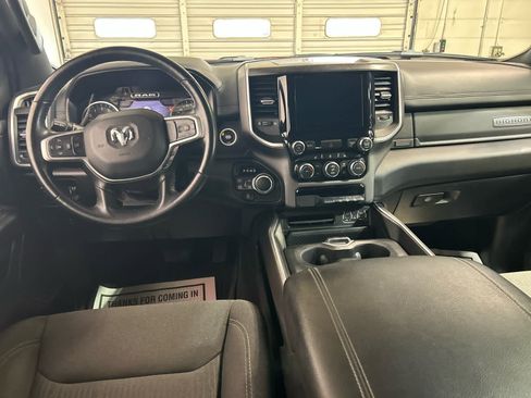 Used 2022 RAM 1500 Big Horn AWD/4WD image 4