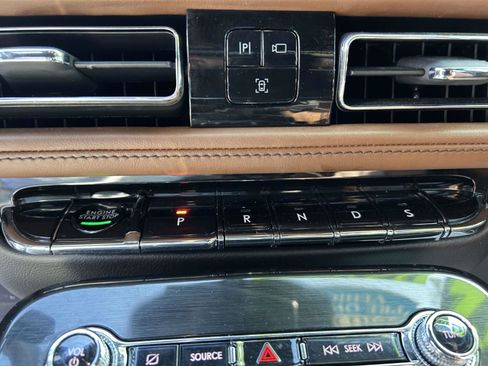 Certified 2022 Lincoln Nautilus Reserve AWD/4WD image 28