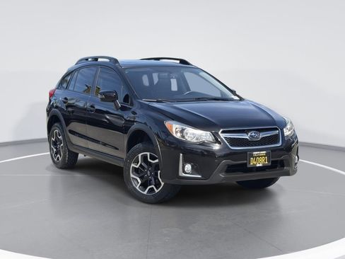 Used 2016 Subaru Crosstrek 2.0i Limited image 1