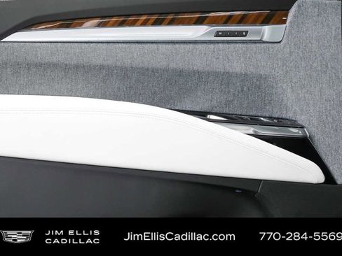 New 2026 Cadillac Escalade Platinum Sport w/ LPO, ONYX Package AWD/4WD image 6