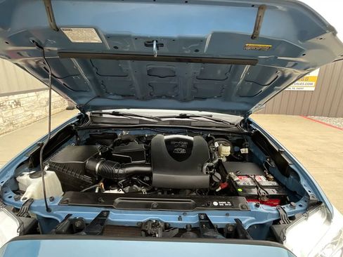 Used 2019 Toyota Tacoma SR5 image 37