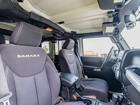 Used 2013 Jeep Wrangler Unlimited Sahara AWD/4WD image 21