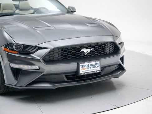 Used 2020 Ford Mustang Convertible RWD image 10