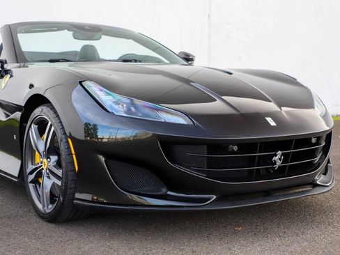 Certified 2020 Ferrari Portofino image 31
