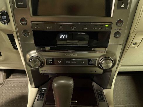 Used 2019 Lexus GX 460 Premium w/ Premium Package AWD/4WD image 22