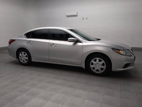 Used 2018 Nissan Altima 2.5 S w/ S Convenience Package image 11