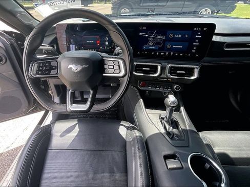 Used 2026 Ford Mustang Premium RWD image 15