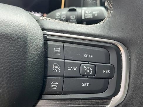 Used 2024 Jeep Wagoneer Series II AWD/4WD image 14