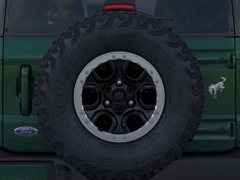 New 2025 Ford Bronco Outer Banks w/ Sasquatch Package image 24