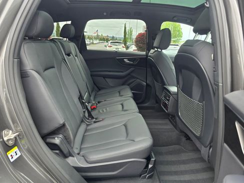 Used 2023 Audi Q7 3.0T Premium Plus AWD/4WD image 22