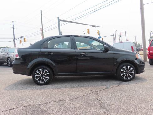 Used 2011 Chevrolet Aveo LT w/ Power and Convenience Package FWD image 6