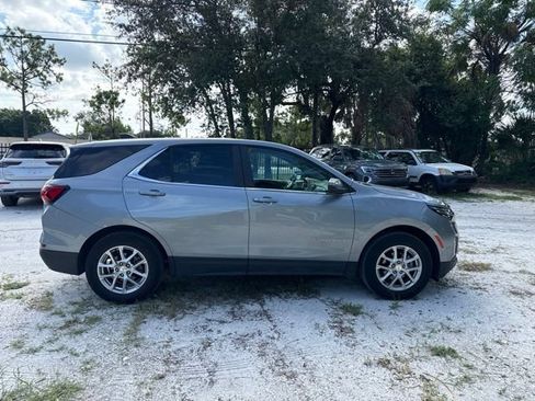 Used 2024 Chevrolet Equinox LT FWD image 19