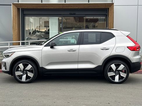Certified 2023 Volvo XC40 Recharge Ultimate image 6