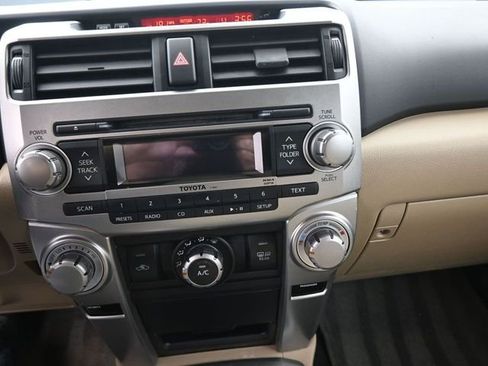 Used 2011 Toyota 4Runner SR5 w/ Premium Pkg w/Leather image 3