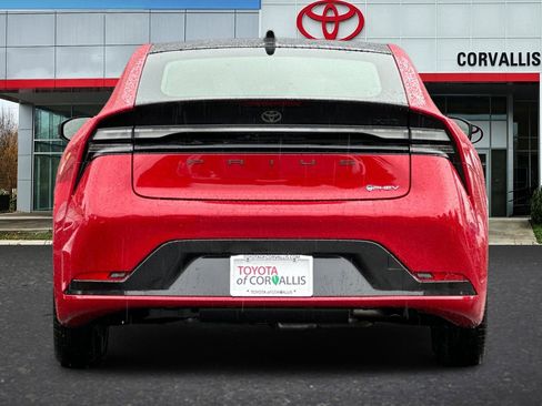 New 2026 Toyota Prius Plug-In Hybrid image 6