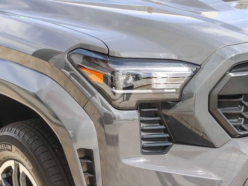 Used 2024 Toyota Tacoma TRD Sport RWD image 5