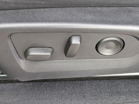 Certified 2024 Chevrolet Colorado LT w/ LT Convenience Package II image 23