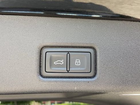 Used 2025 Audi Q5 Premium Plus w/ Premium Plus AWD/4WD image 32