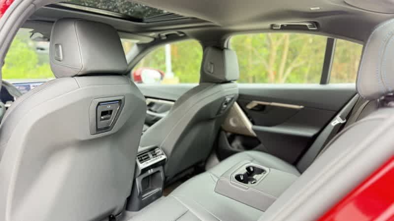 Used 2026 BMW 530i w/ M Sport Package RWD image 16