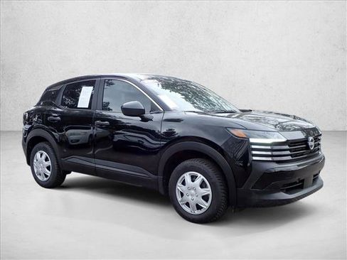 Used 2025 Nissan Kicks S FWD image 6