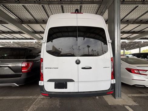 Used 2025 Mercedes-Benz Sprinter 2500 image 6
