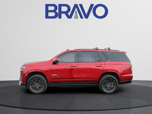 Used 2023 Cadillac Escalade V image 7