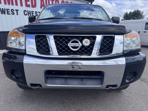 Used 2011 Nissan Titan SV w/ Tow Pkg AWD/4WD image 2
