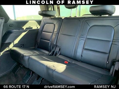 Used 2023 Lincoln Navigator Reserve image 24