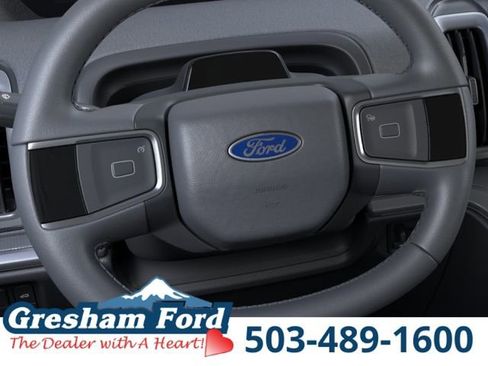 New 2025 Ford Expedition Active image 13