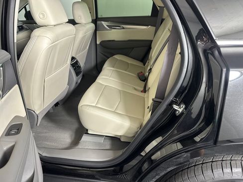 Used 2025 Cadillac XT5 Premium Luxury FWD image 21