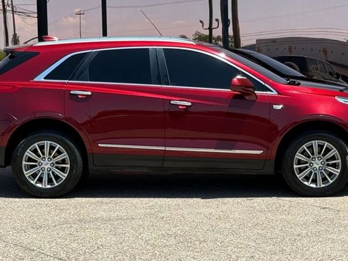 Used 2017 Cadillac XT5 Luxury image 18