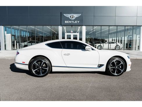 Used 2023 Bentley Continental GT V8 image 14