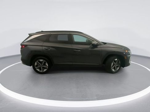 Used 2025 Hyundai Tucson SEL FWD image 5