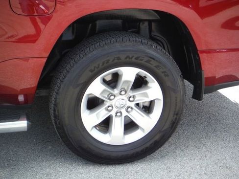Certified 2024 RAM 1500 Laramie AWD/4WD image 5
