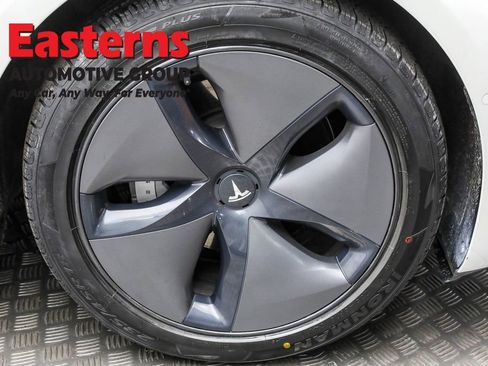 Used 2020 Tesla Model 3 Long Range image 29