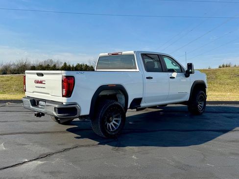 Used 2023 GMC Sierra 2500 Pro w/ Convenience Package image 3