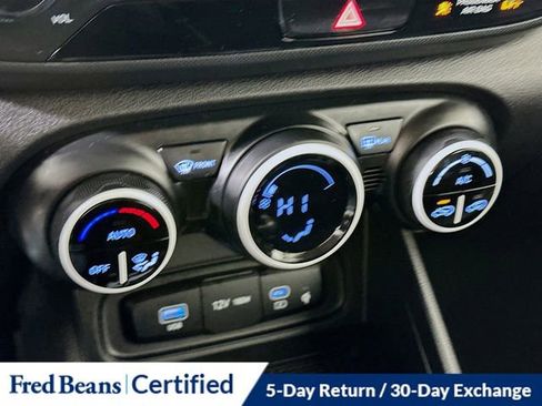 Certified 2025 Hyundai Venue Limited image 18