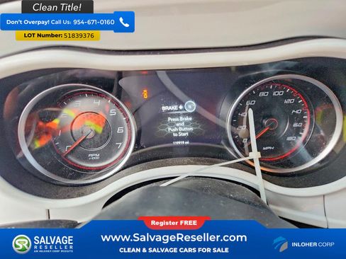 Used 2018 Dodge Charger R/T Scat Pack RWD image 12