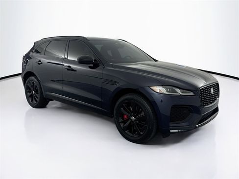 Used 2024 Jaguar F-PACE R-Dynamic S image 3