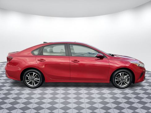 Used 2024 Kia Forte LXS image 2