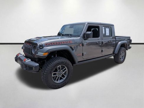 Used 2025 Jeep Gladiator Mojave w/ Technology Group AWD/4WD image 8